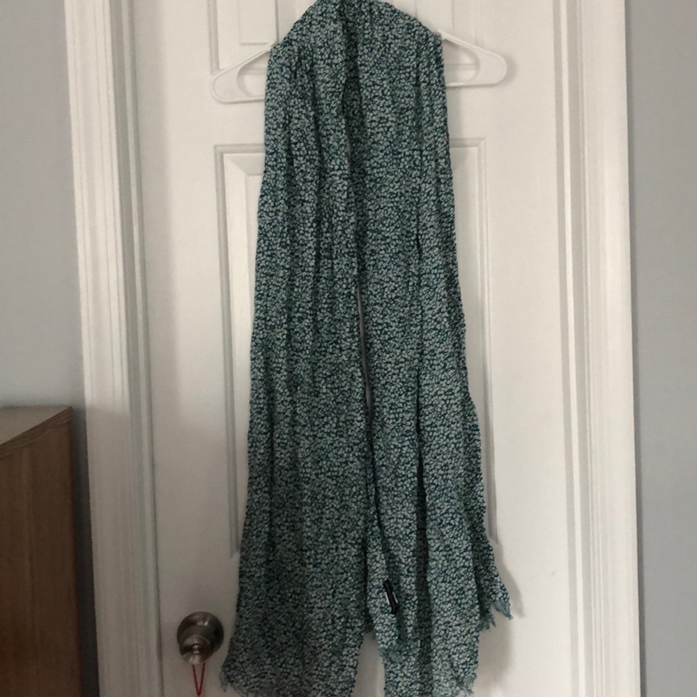 American Eagle Outfitters Printed Fashion Scarf